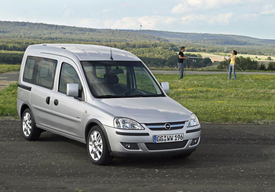  Opel Combo 2001 года  (фото 20 из 70)